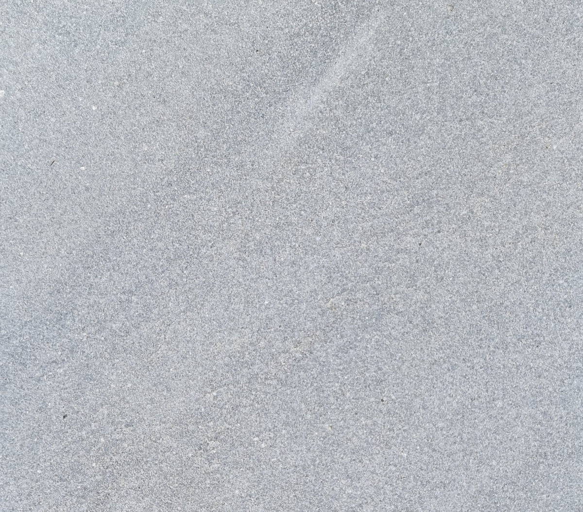 Bluestone – Cloudy 600 × 300 × 30mm